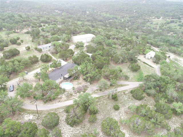 699 Hillview CIR, Dripping Springs, TX 78620