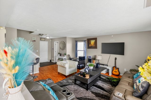4407 Bellchime Drive, Indianapolis, IN 46235