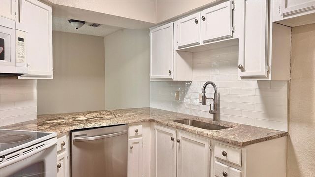 1614 Pecan Chase Circle 59, Arlington, TX 76012