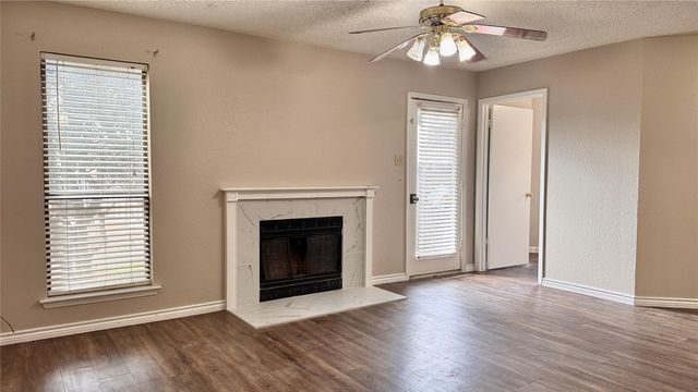 1614 Pecan Chase Circle 59, Arlington, TX 76012