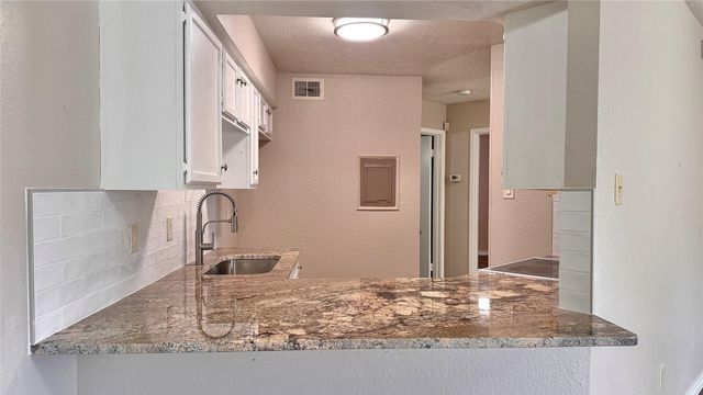 1614 Pecan Chase Circle 59, Arlington, TX 76012