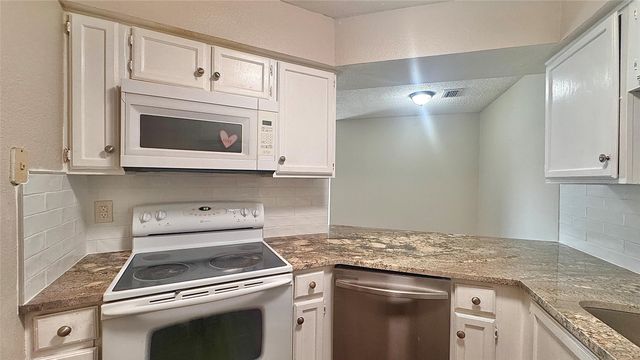 1614 Pecan Chase Circle 59, Arlington, TX 76012