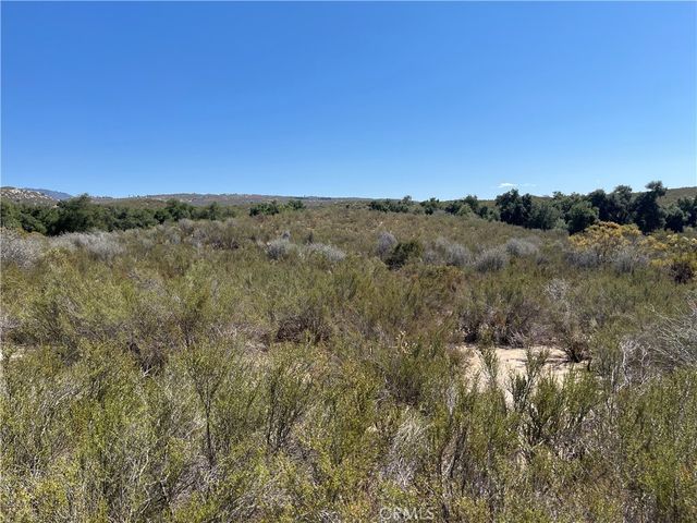 35010 Willow Creek Rd., Hemet, CA 92544