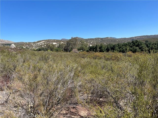 35010 Willow Creek Rd., Hemet, CA 92544