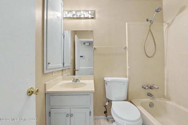 15183 N Parkwood Drive, Gulfport, MS 39503