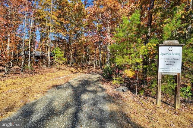 541 EQUESTRIAN LANDING TRL, Bumpass, VA 23024