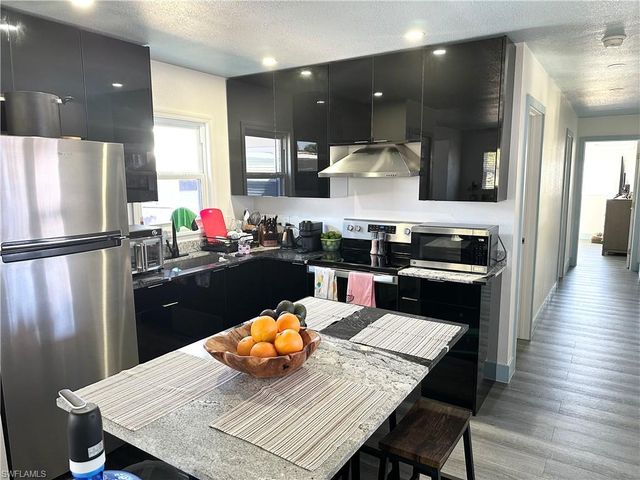 11381 Bayside BLVD, Fort Myers Beach, FL 33931