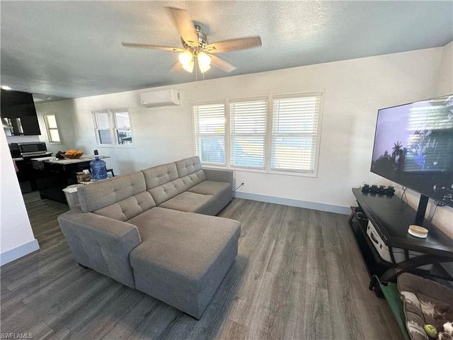 11381 Bayside BLVD, Fort Myers Beach, FL 33931