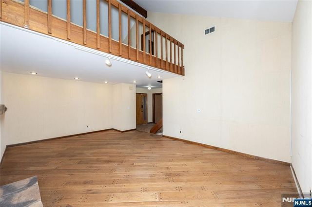 17 Village Way 7, Vernon, NJ 07462