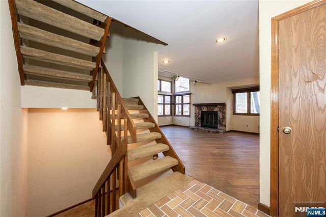 17 Village Way 7, Vernon, NJ 07462