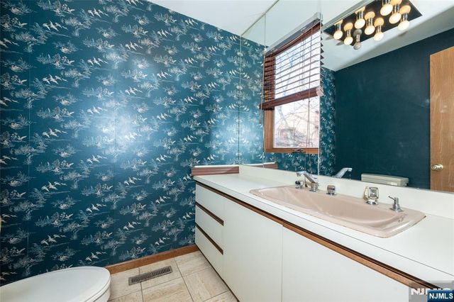 17 Village Way 7, Vernon, NJ 07462