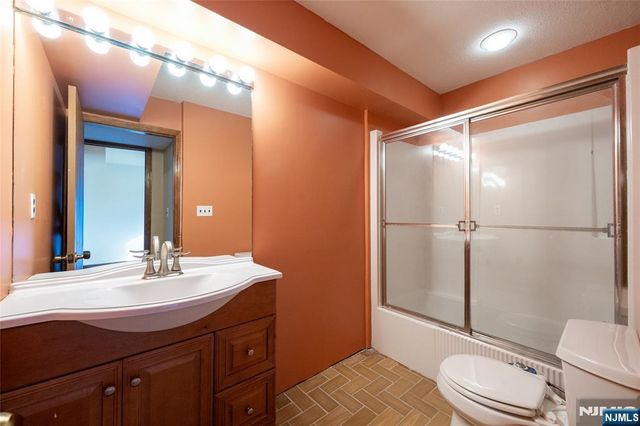 17 Village Way 7, Vernon, NJ 07462