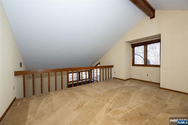 17 Village Way 7, Vernon, NJ 07462