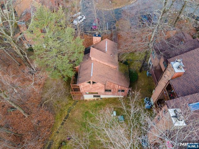 17 Village Way 7, Vernon, NJ 07462