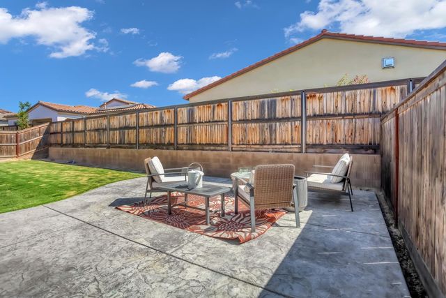 4433 Oak Knoll Road, Madera, CA 93636