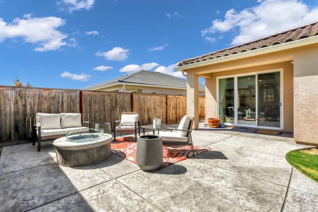 4433 Oak Knoll Road, Madera, CA 93636