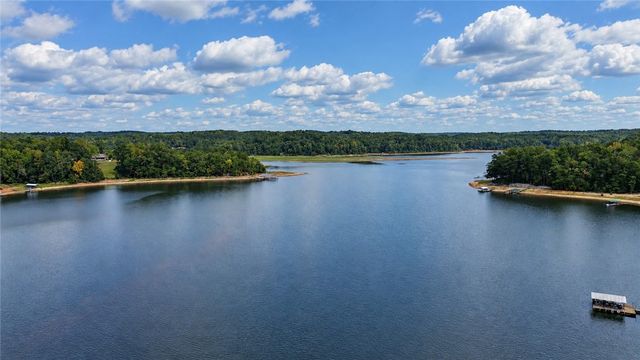 669 Shorewood Circle, Toccoa, GA 30577