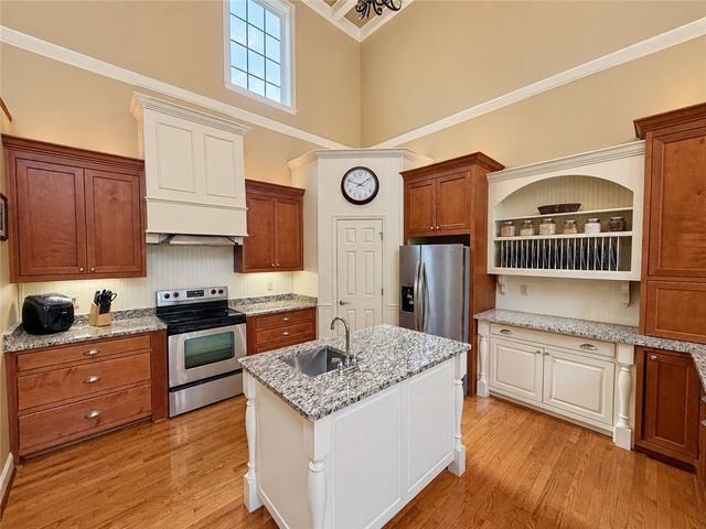 669 Shorewood Circle, Toccoa, GA 30577