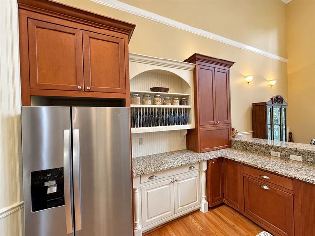 669 Shorewood Circle, Toccoa, GA 30577