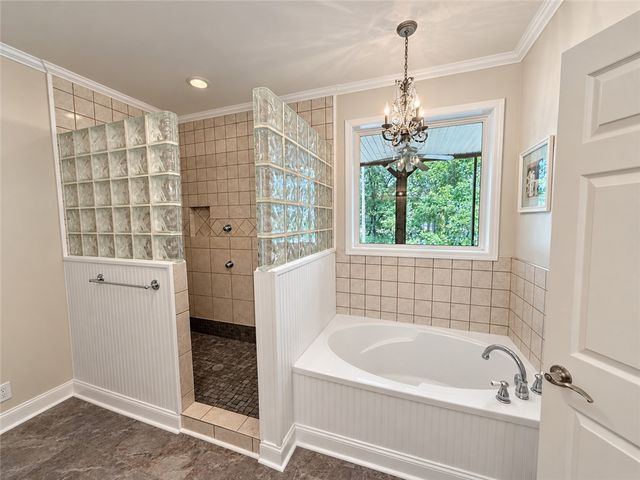 669 Shorewood Circle, Toccoa, GA 30577