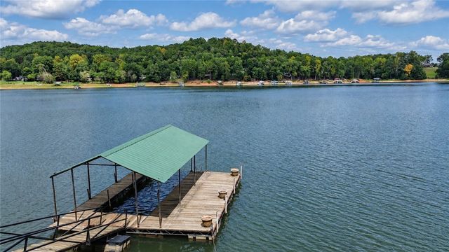 669 Shorewood Circle, Toccoa, GA 30577
