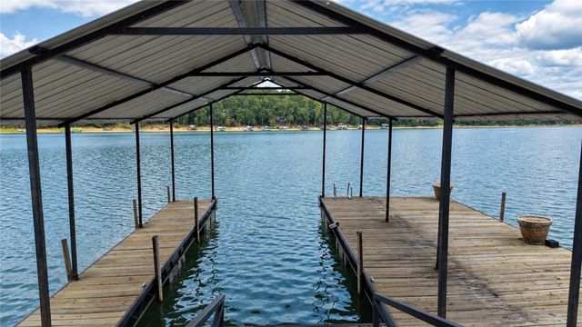 669 Shorewood Circle, Toccoa, GA 30577
