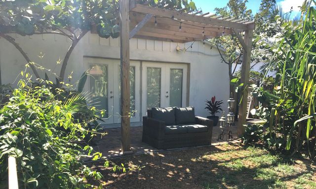 250 NE 13th Street, Delray Beach, FL 33444