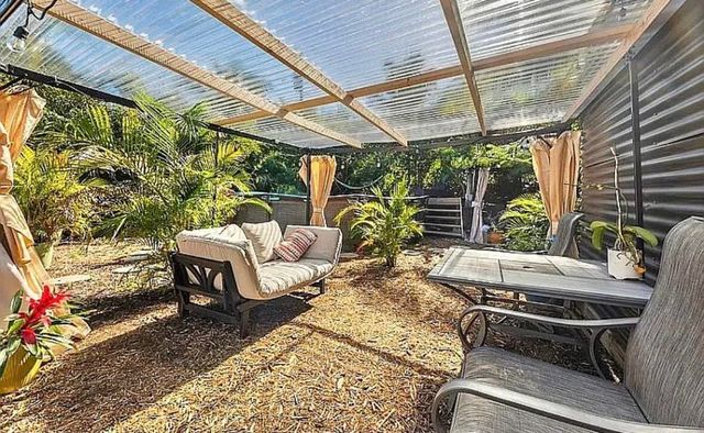 250 NE 13th Street, Delray Beach, FL 33444