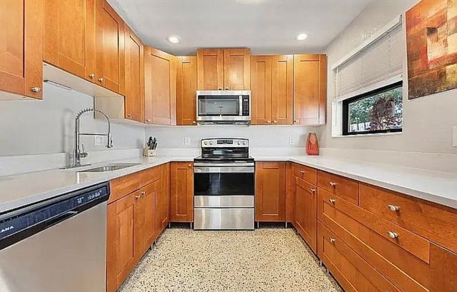 250 NE 13th Street, Delray Beach, FL 33444