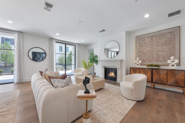 5270 Town And Country Boulevard 124, Frisco, TX 75034