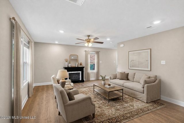 5438 Leeds Lane, Biloxi, MS 39532