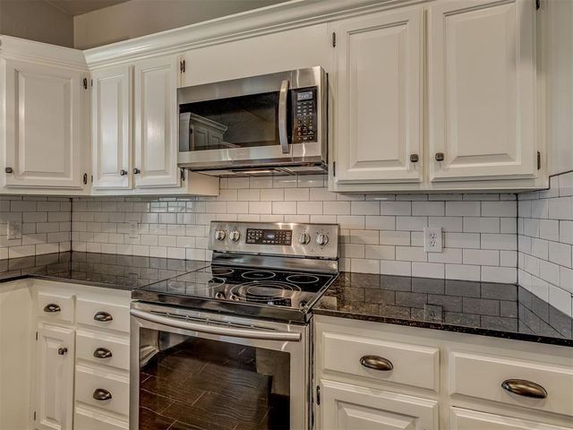 309 Whitman Court, Edmond, OK 73003