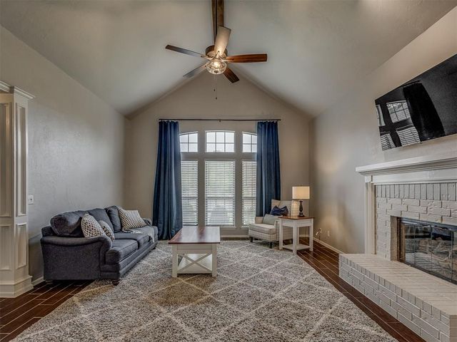309 Whitman Court, Edmond, OK 73003