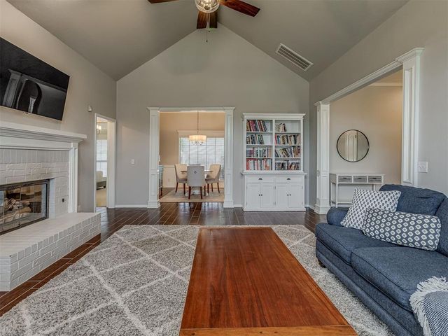 309 Whitman Court, Edmond, OK 73003