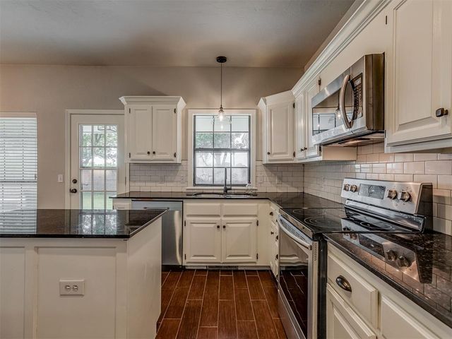 309 Whitman Court, Edmond, OK 73003