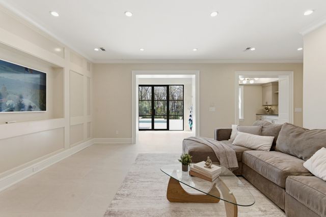 301 Westview Ave, Nashville, TN 37205