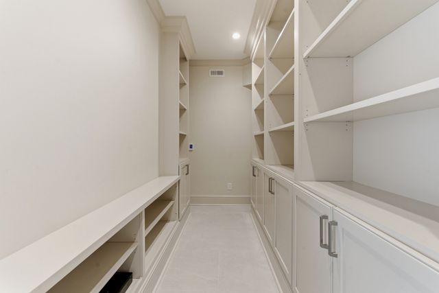 301 Westview Ave, Nashville, TN 37205