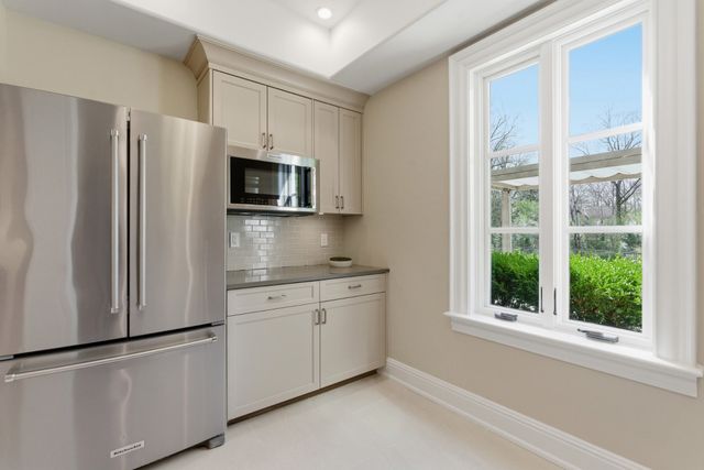 301 Westview Ave, Nashville, TN 37205