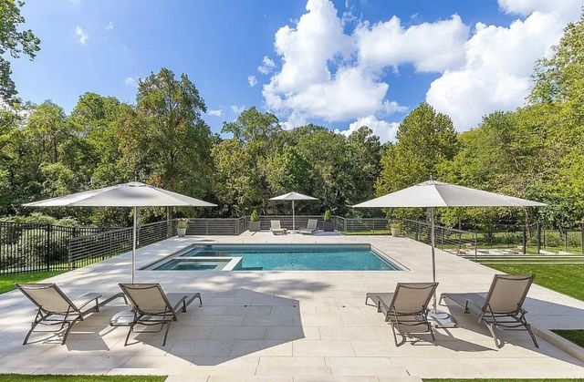 301 Westview Ave, Nashville, TN 37205