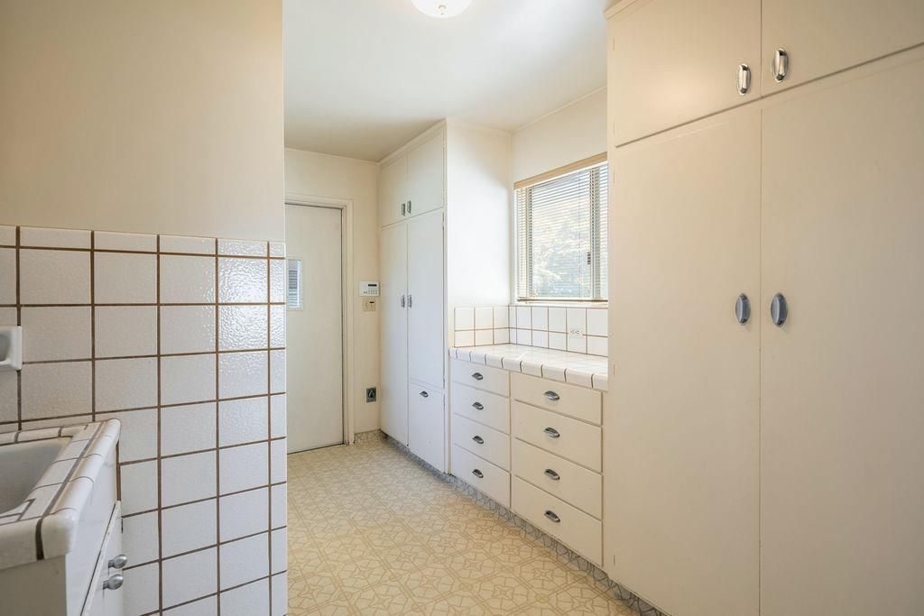 Image 17 of property listing at 822 W Princeton Avenue, Fresno, CA 93705