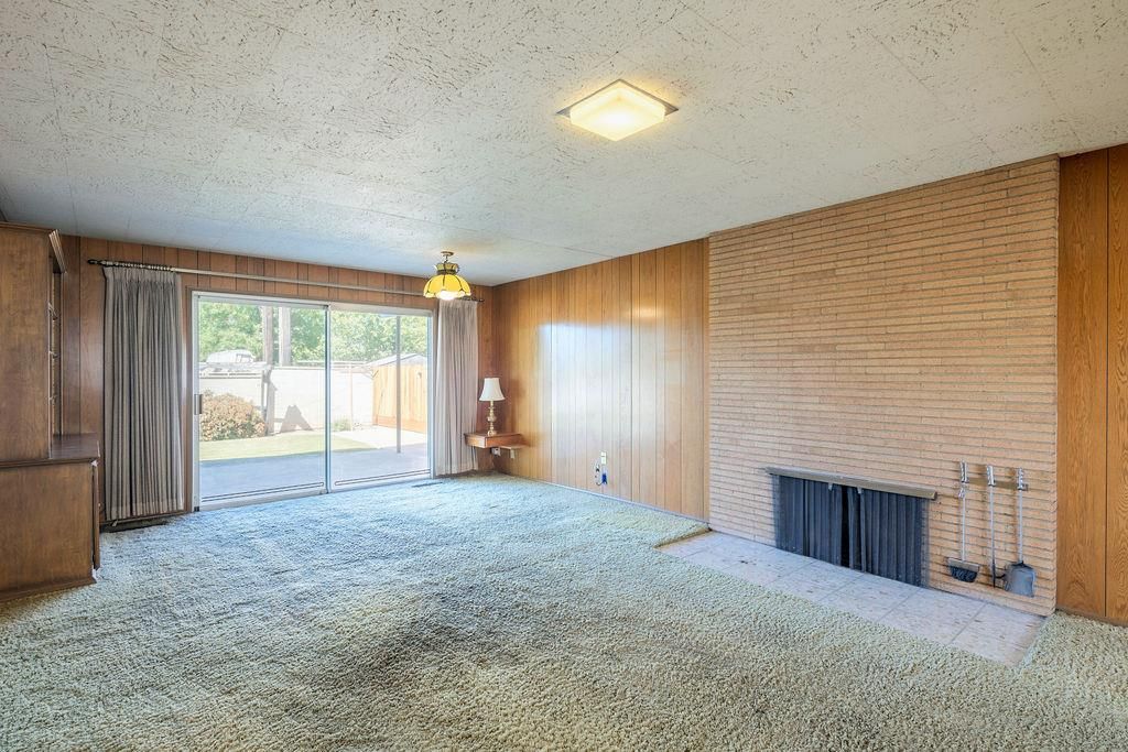 Image 21 of property listing at 822 W Princeton Avenue, Fresno, CA 93705