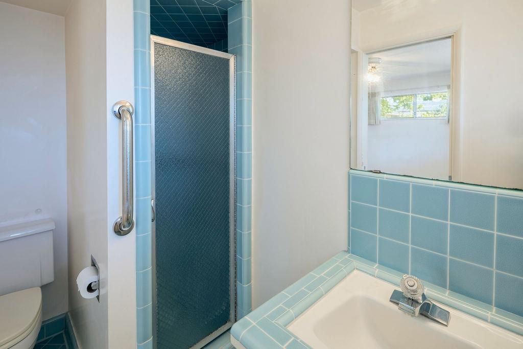 Image 39 of property listing at 822 W Princeton Avenue, Fresno, CA 93705