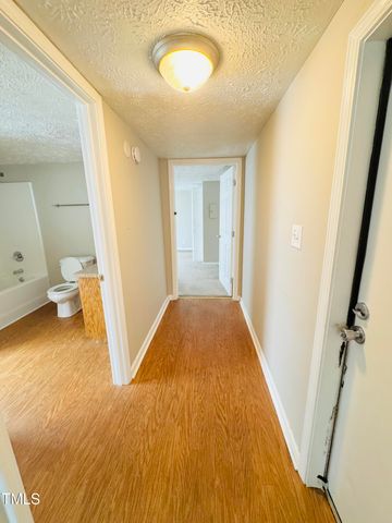 5517 Gilcrest Sands Drive, Hope Mills, NC 28348