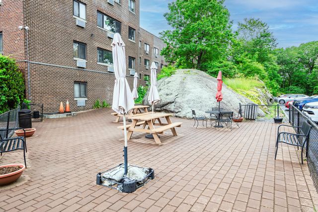 2201 Palmer Avenue 1C, New Rochelle, NY 10801