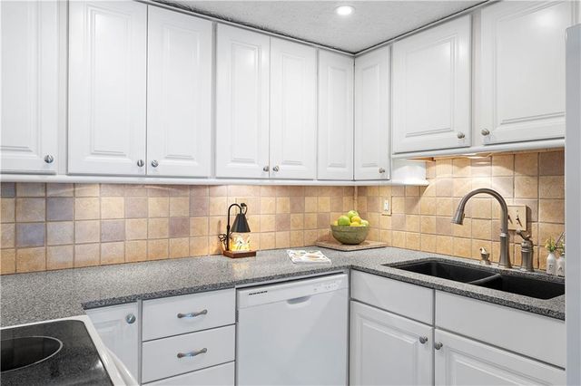 2476 Cedar Canyon Court SE, Marietta, GA 30067
