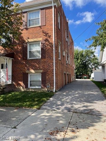 6118 Ridge Road, Parma, OH 44129