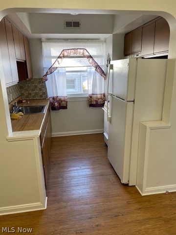 6118 Ridge Road, Parma, OH 44129
