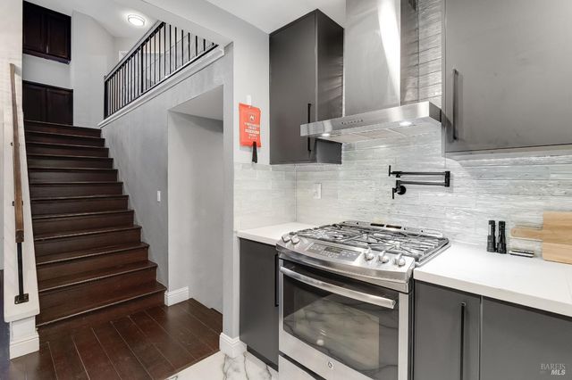 257 Valley Oak Ln, Vallejo, CA 94591