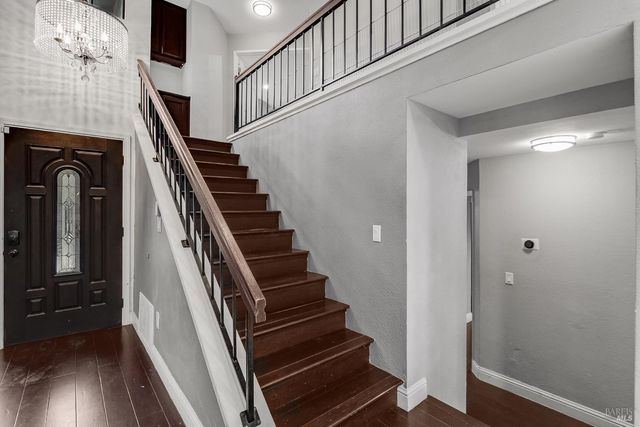 257 Valley Oak Ln, Vallejo, CA 94591