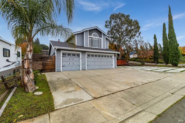 257 Valley Oak Ln, Vallejo, CA 94591